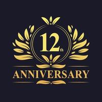 Design del 12 ° anniversario, lussuoso logo dell'anniversario di 12 anni di colore dorato. vettore