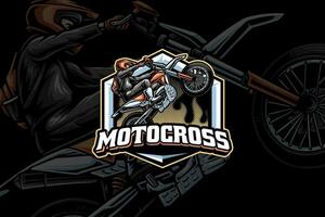 super moto in piedi esport portafortuna logo design per sport e avventura vettore