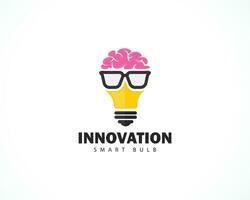 innovazione logo creativo lampadina inteligente formazione scolastica icona design cervello vettore