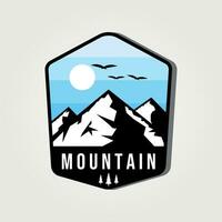 montagna logo emblema budge vettore Vintage ▾ illustrazione design