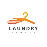 lavanderia logo modello. semplice lavanderia illustrazione logo con maglietta e appendiabiti simbolo. vettore