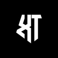 xt logo monogramma con modello di design in stile a forma di pentagono vettore