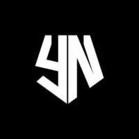 yn logo monogramma con modello di design in stile a forma di pentagono vettore
