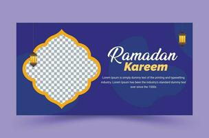 Ramadan vendita bandiera modello design islamico Ramadan celebrazione vettore