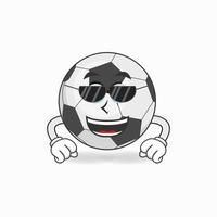 personaggio mascotte pallone da calcio con occhiali da sole. illustrazione vettoriale
