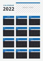 Modello di calendario 2022 impostato per aziende. il pianificatore del calendario blu inizia da domenica vettore