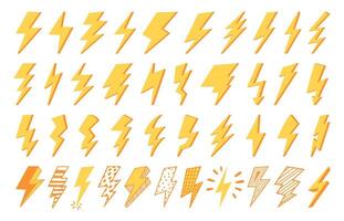 veloce icona. fulmine sciopero clipart simbolo, elettrico energia e elettricità logo, natura fulmine giallo forma. vettore isolato tuono leggero pittogramma impostato