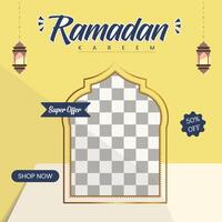 Ramadan semplice vendita bandiera design. vettore