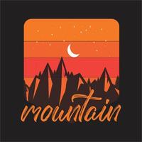 design di t-shirt con illustrazione di avventura all'aria aperta in montagna vettore