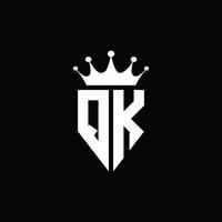 qk logo monogramma stile emblema con modello di design a forma di corona vettore