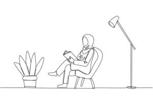 singolo uno linea disegno arabo donna seduta lettura nel camera con il lettura lampada. la spesa vacanze crescente conoscenza di lettura libri. amore lettura. continuo linea design grafico illustrazione vettore