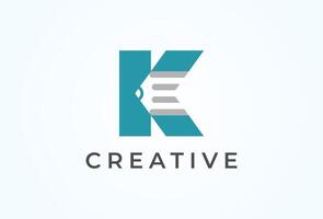 iniziale lettera K matita design logo ispirazione, lettera K e matita icona combinazione, illustrazione vettore
