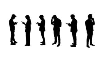 grafica silhouette attività commerciale donna e uomo hold smartphone per connessione di tecnologia illustrazione vettore