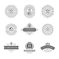 ristorante loghi e badge modelli impostato illustrazione. vettore