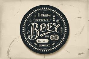 sottobicchiere per birra con mano disegnato lettering vettore