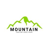 design del logo di montagna vettore