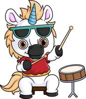 un' unicorno cartone animato giocando un' tamburo con bastoncini vettore