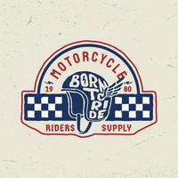 vettore dell'illustrazione del distintivo del logo del garage del casco del motociclo dell'annata