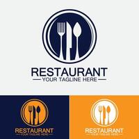 logo del ristorante con icona di cucchiaio e forchetta, concetto di bevanda di cibo di design di menu per ristorante caffetteria vettore