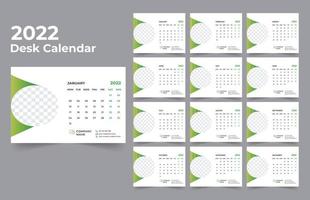 calendario da tavolo design 2022 set di modelli di 12 mesi, settimana inizia lunedì, design di cancelleria, pianificatore di calendario vettore