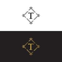 lettera di lusso mark t logo design template vettoriale