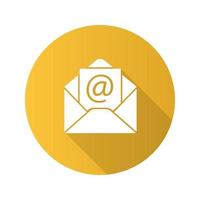 icona del glifo con ombra lunga design piatto indirizzo e-mail. busta con segno arroba. illustrazione vettoriale silhouette