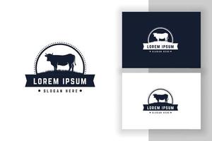 modello di progettazione del logo black angus. illustrazione vettoriale di fattoria delle mucche.