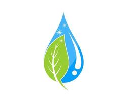 goccia d'acqua pulita con foglia verde naturale vettore