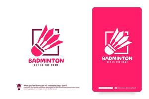 modello di progettazione del logo del club di badminton, concetto di logo dei tornei di badminton. identità della squadra di badminton isolata su sfondo bianco, illustrazioni vettoriali di disegno astratto di simbolo di sport