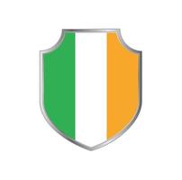 bandiera dell'Irlanda con telaio scudo in metallo vettore