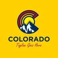 logo dell'illustrazione della montagna del colorado con la lettera c vettore