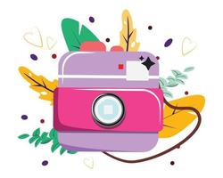 fotocamera isolata. macchina fotografica viola su sfondo di foglie. per la stampa, carte, striscioni. vettore