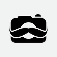 fotocamera o film con fotografia di design del logo dei baffi vettore