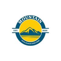 logo della montagna, vettore del logo della spedizione