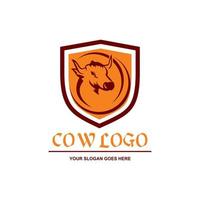 logo di mucca, logo animale vettore