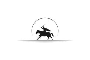 tramonto alba equestre cavaliere silhouette o cavallo guerriero paladino medievale con deserto terra logo design vector