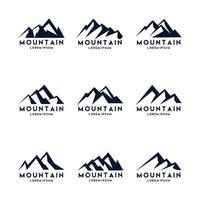 set di design con logo a forma di montagna vettore