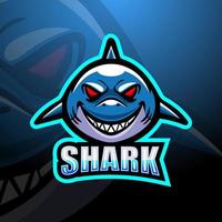 design del logo esport della mascotte dello squalo vettore