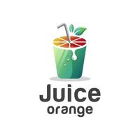 succo fresco con frutta a fette arancia e vetro, design del logo sfumato bevanda tè verde vettore