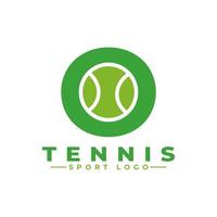 lettera o con logo tennis. elementi del modello di progettazione vettoriale per la squadra sportiva o l'identità aziendale.