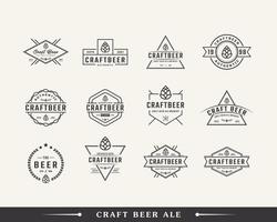 set di badge etichetta retrò vintage classico per ispirazione per il design del logo della fabbrica di birra ale birra artigianale luppoli vettore