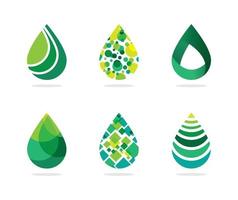 insieme del simbolo verde astratto delle gocce d'acqua vettore