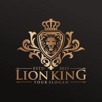 ispirazione per il design del logo del re leone reale dorato di lusso vettore