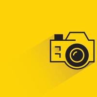 icona della fotocamera su sfondo giallo vettore