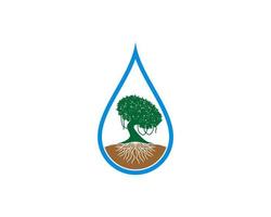 albero denso all'interno del logo della goccia d'acqua