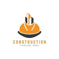 costruzione logo design concept edifici e casco da costruzione vettore