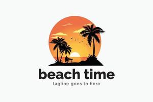 logo della spiaggia, logo della spiaggia di palma, logo della spiaggia estiva, logo della spiaggia del tramonto, modello di progettazione del logo della palma vettore