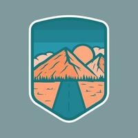 illustrazione dell'emblema della montagna per il design di adesivi o magliette vettore