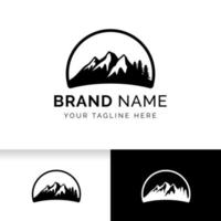 simbolo del segno di progettazione del logo di montagna. modello di design del logo all'aperto. vettore