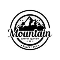 modello vettoriale vintage logo montagna